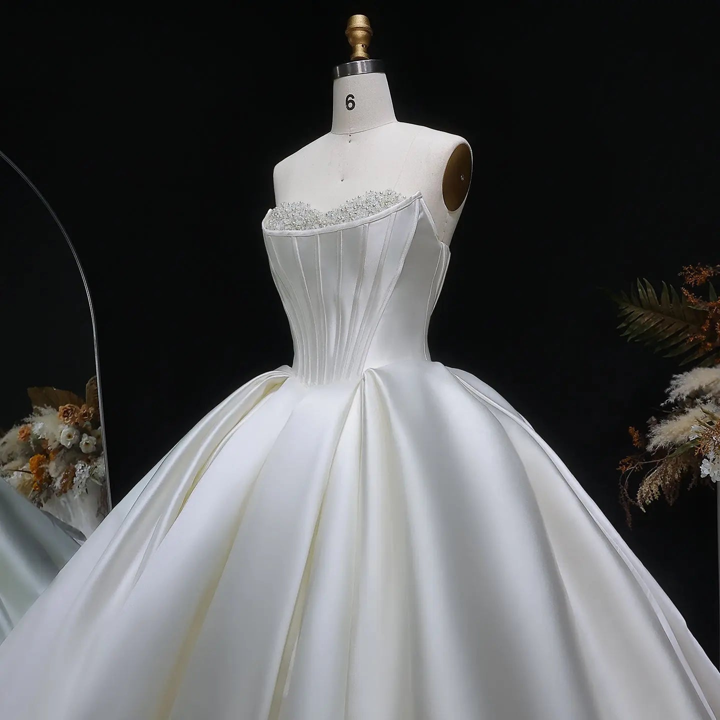 Luxury Pearl Strapless Ball Gown White Wedding Dress ZP192