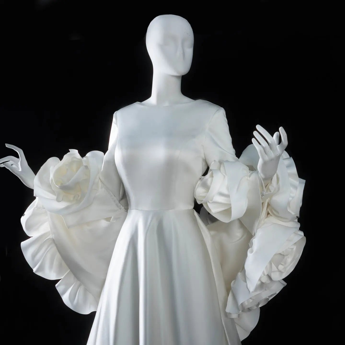 Ivory Romantic A-Line Satin Wedding Dress 3D Rose Floral With Veil ZP033