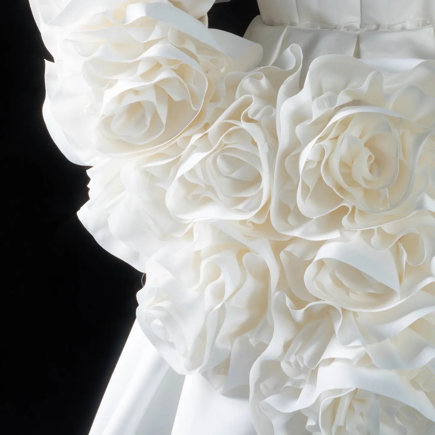 Ivory Romantic A-Line Satin Wedding Dress 3D Rose Floral With Veil ZP033