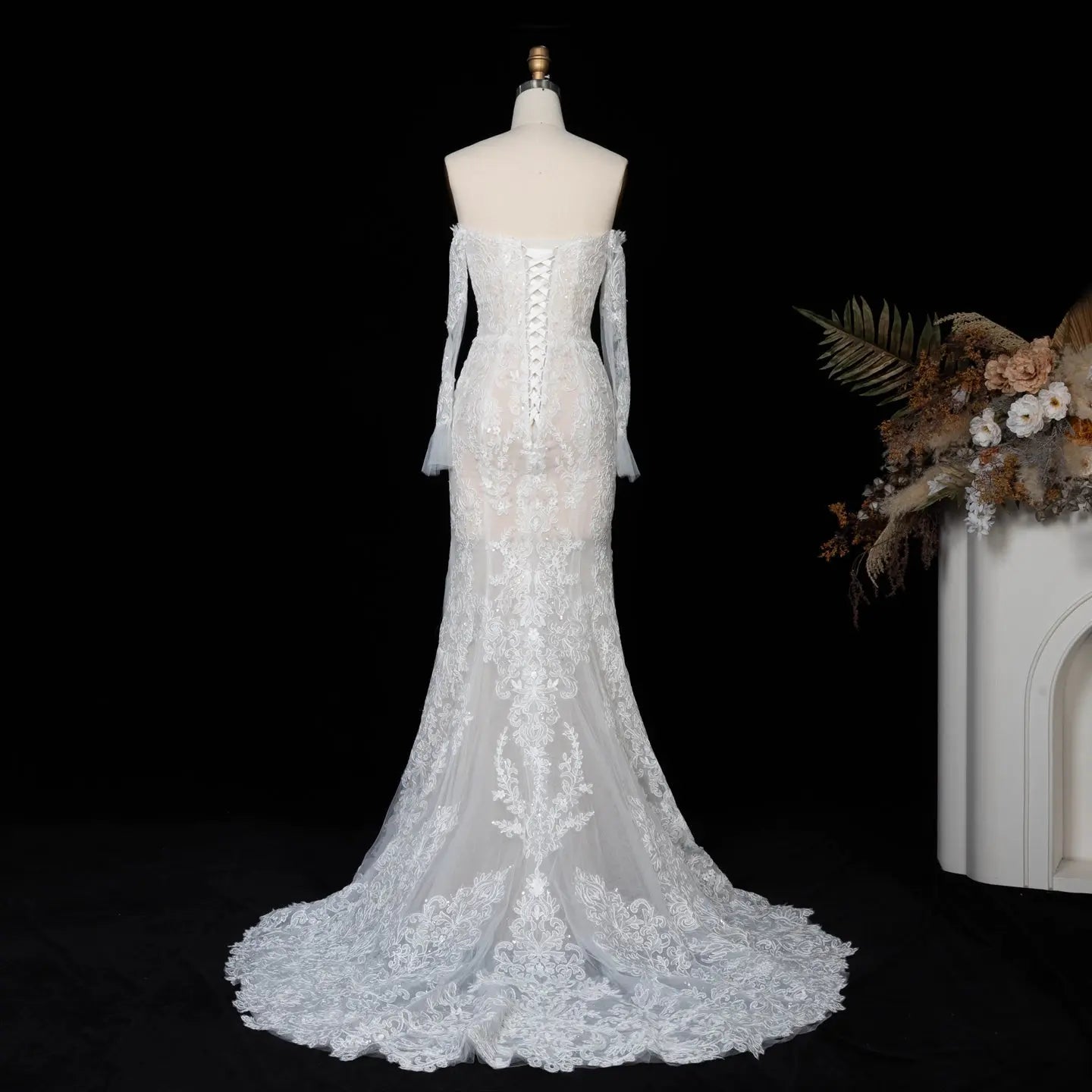 Off White Lace Stunning Feminine Mermaid Wedding Dress Train ZP036