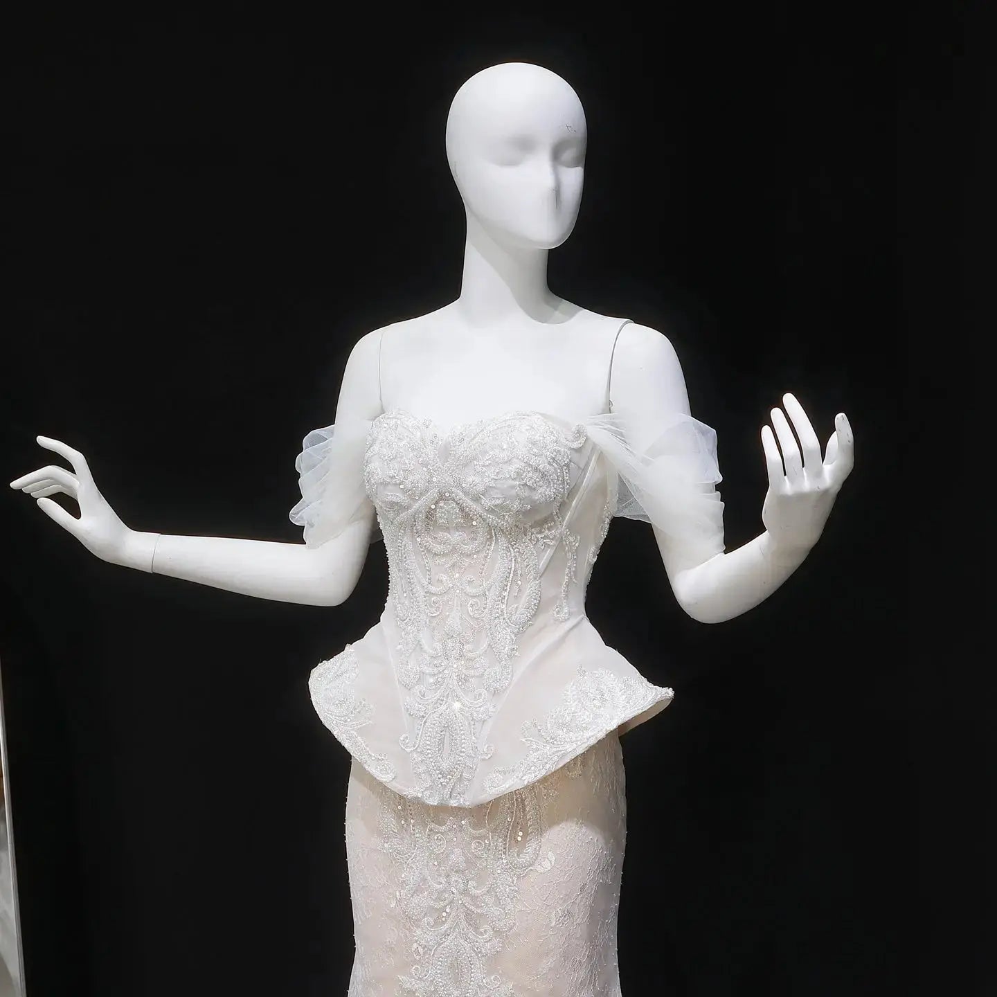 Luxury Ivory Off-the-Shoulder Lace Corset Tulle Train Wedding Dress ZP135