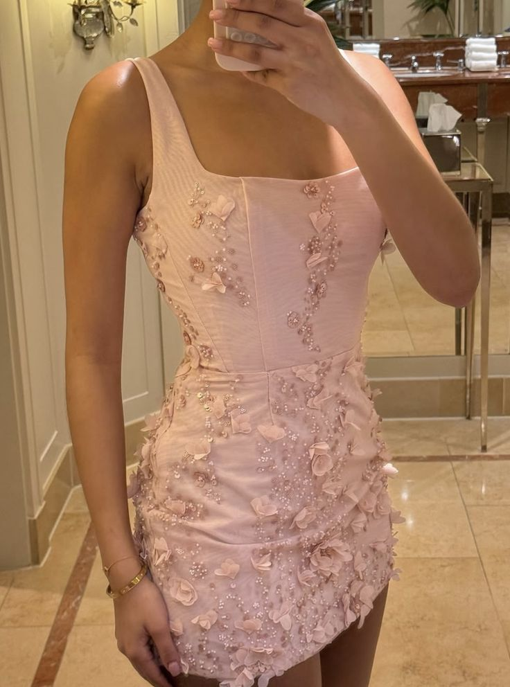 Pretty Pink Satin Beaded Appliques Birthday Outfits Sheath Short Homecoming Dress Cocktail Dress