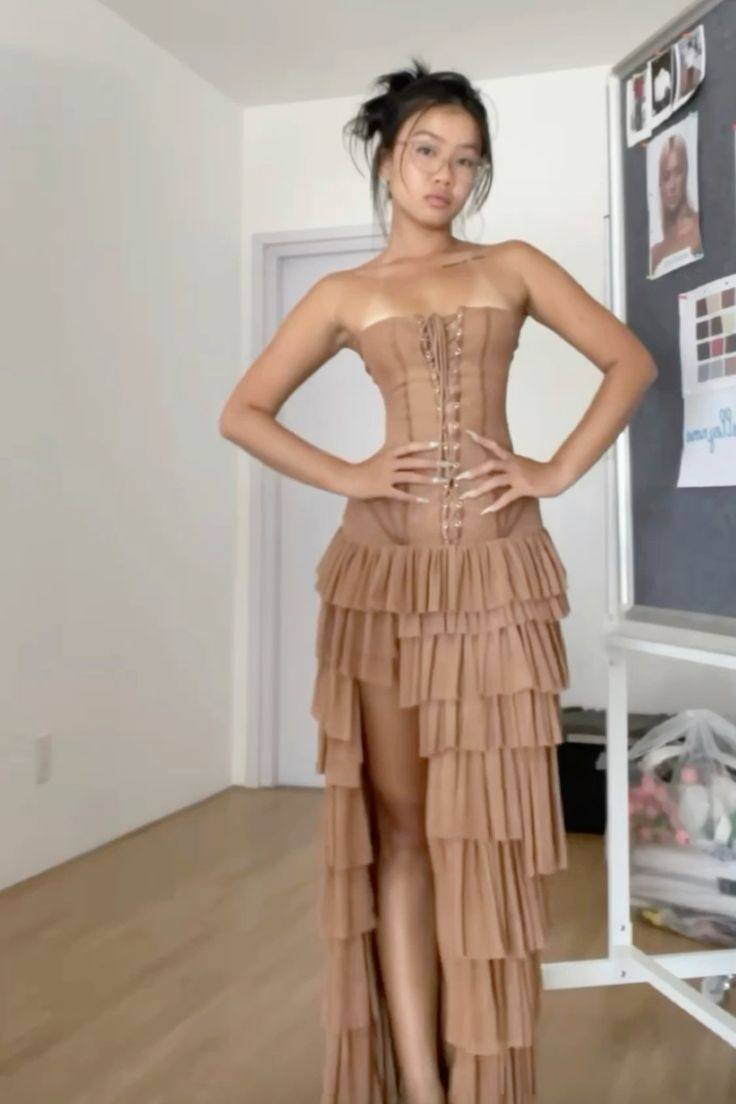 Vintage Strapless Chiffon Layered Long Prom Dress Slit Evening Dress Y7859 - View 2 | VelvetHem