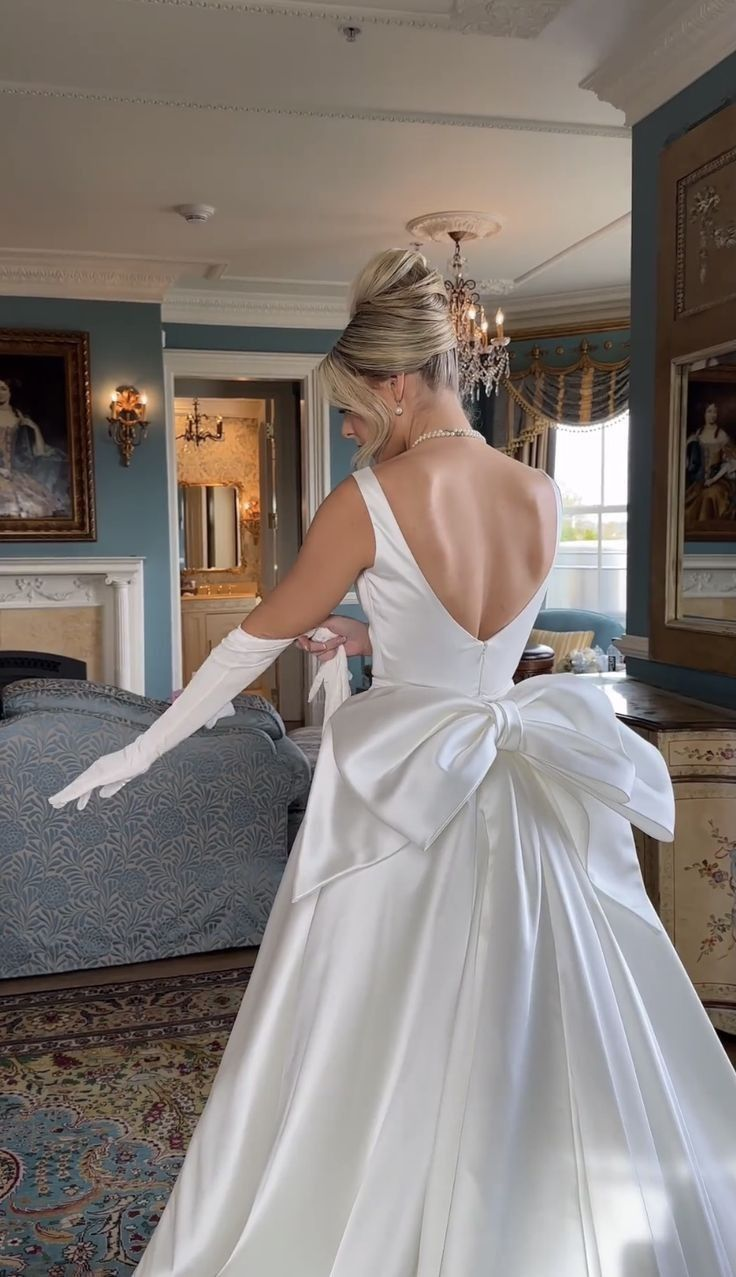 A Line White Elegant Wedding Dress Bow Knot Bridal Dress J8230