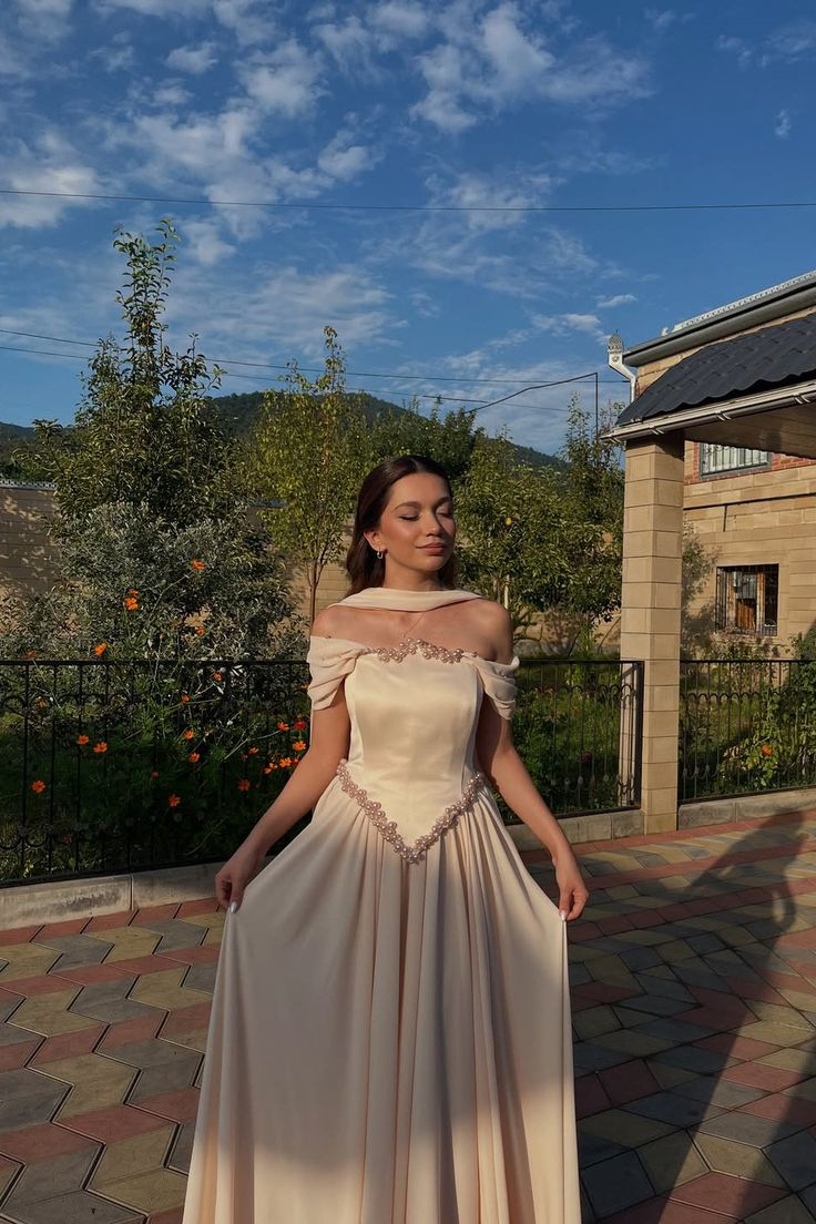 Off-The-Shoulder A-Line Prom Dresses Pearl Elegant Evening Dress J8868
