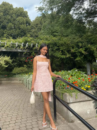 Sparkly Spaghetti Straps Sequin Short Prom Dress Formal Graduation Homecoming Dress With Ribbon D741