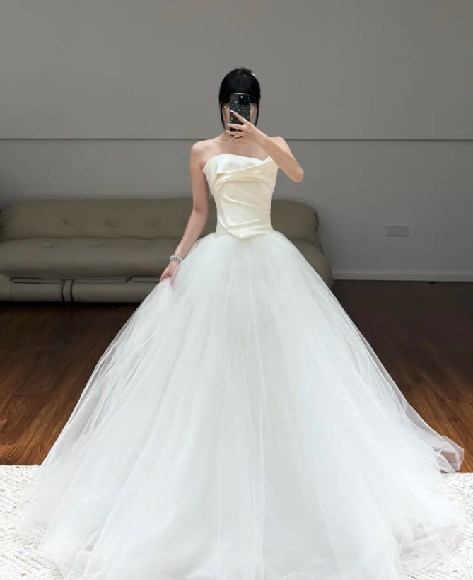 Elegant Ivory Simple Wedding Dress Tulle Wedding Gowns fg8610