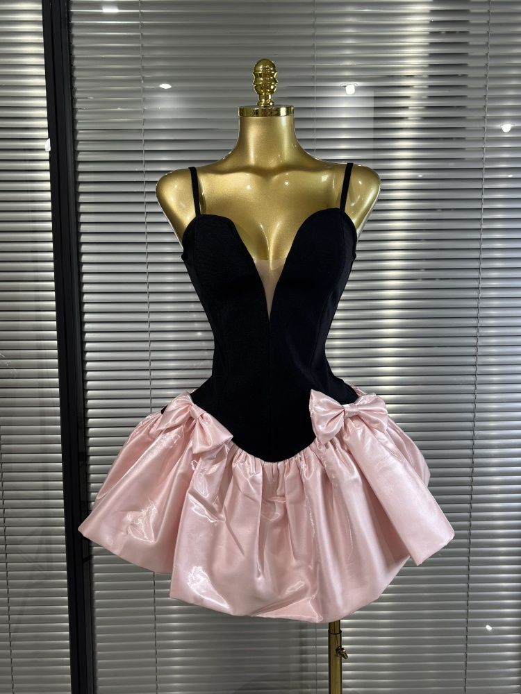 Pretty Spaghetti Straps V-Neck A-Line Short Graduation Homecoming Dress Mini Cocktail Dress With Bow - FashionDia