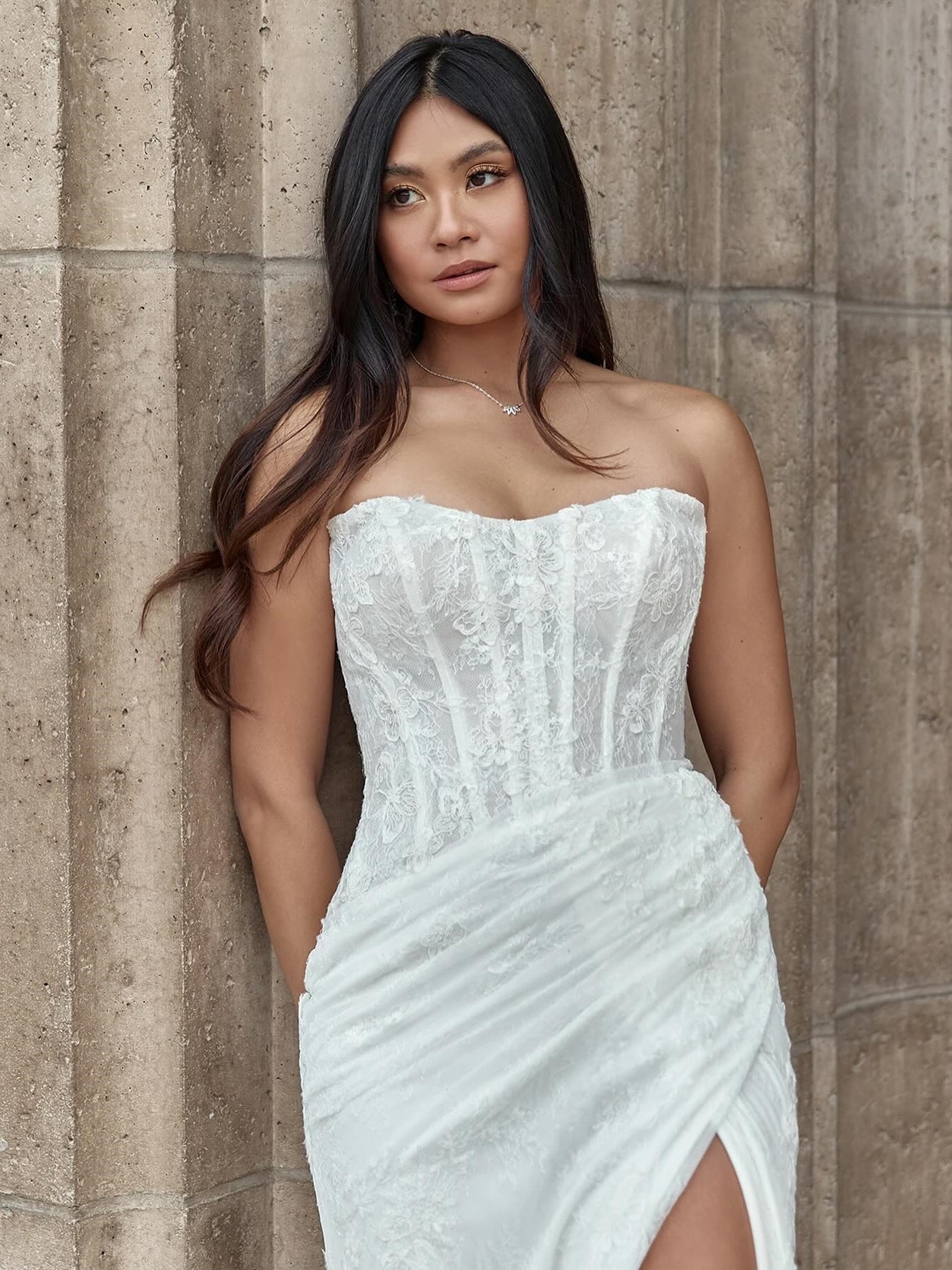 Sweetheart Ruched Lace Corset Mermaid Wedding Dress With Side Slit And Chapel Train