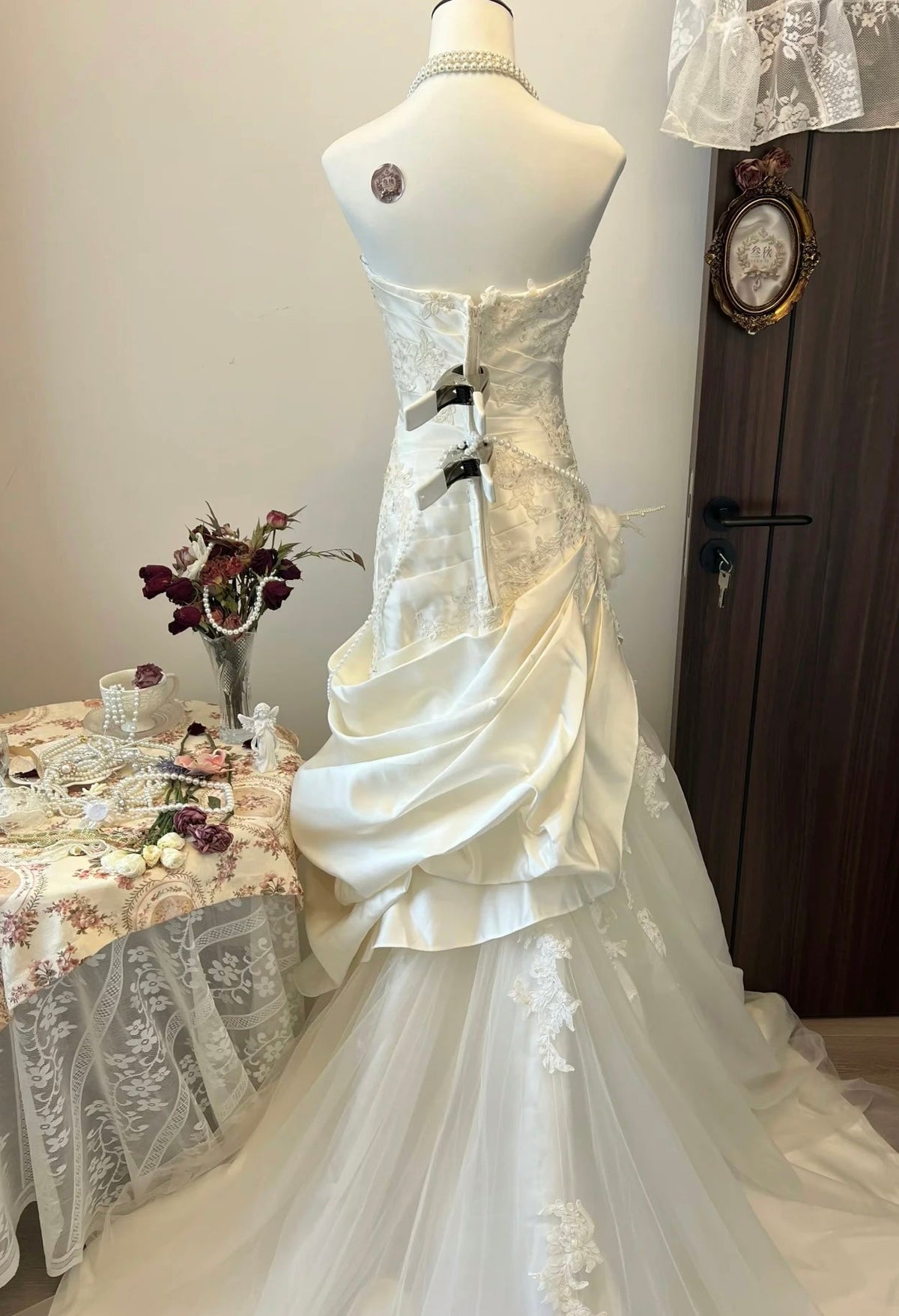 Strapless Applique Wedding Dress Elegant Bridal Dress