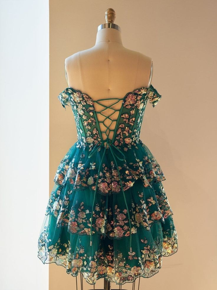 Unique Green A-Line Sweetheart Tulle Sequin Tiered Short Homecoming Dress Cocktail Dress - View 2 | FashionDia