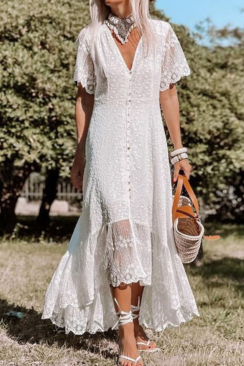 Beautifully Finished Dress in a Timeless Design