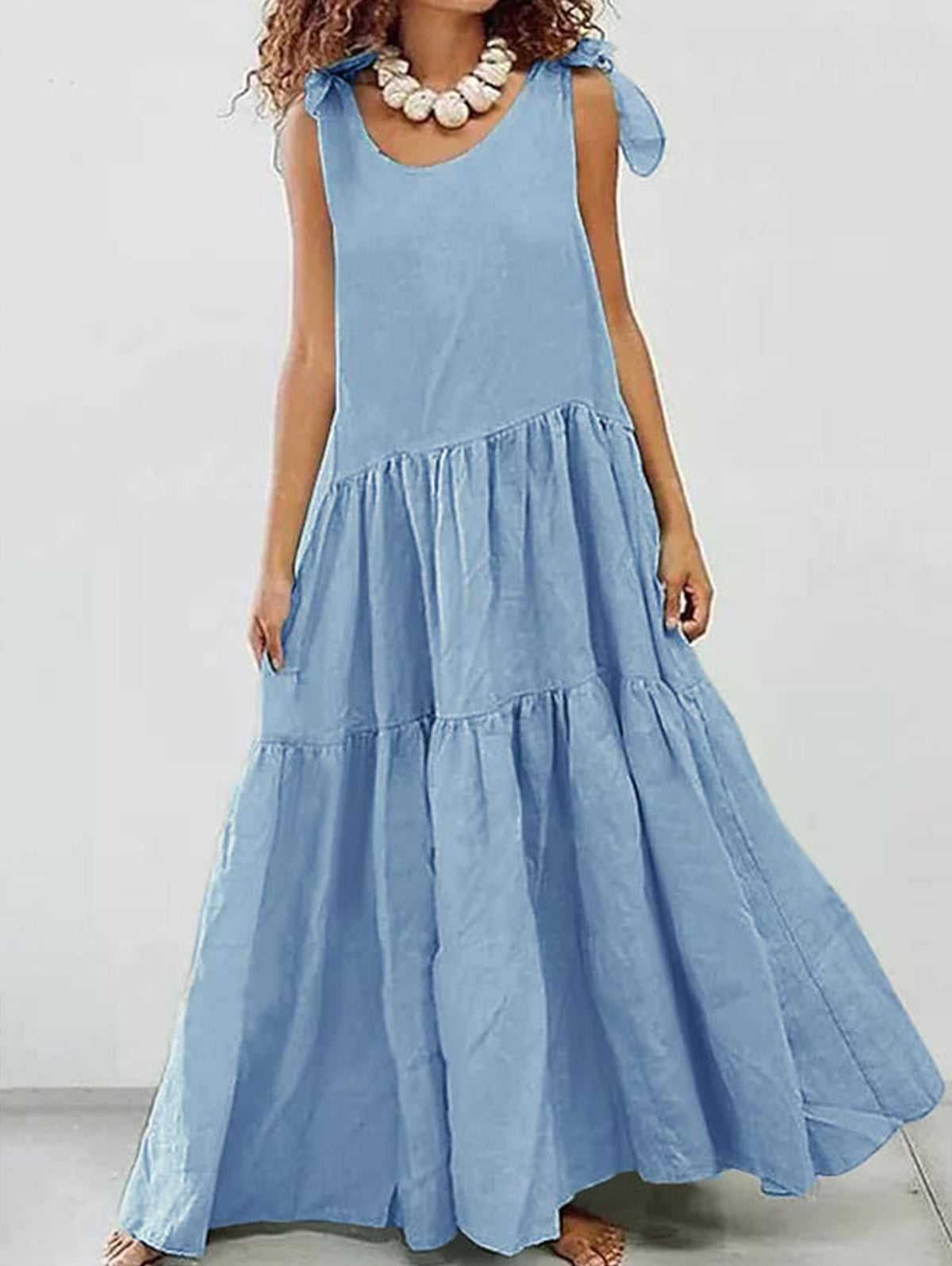 Effortlessly Elegant Dress with a Timeless Design