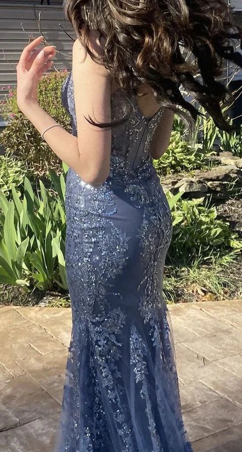 Charming V-Neck Lace Mermaid Prom Dress Long Evening Dress - View 3 | FashionDia