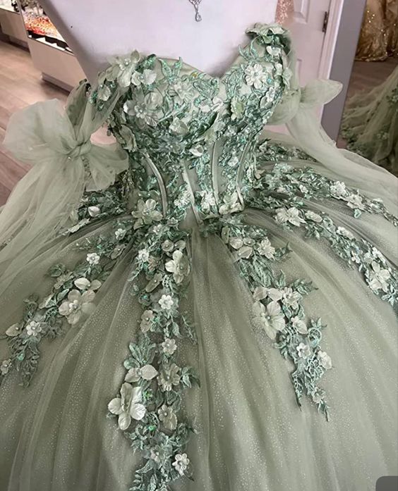 Women's Off Shoulder Quinceanera Dresses Ball Gown with Train Puffy Sweet 15 16 Dresses 3D Flowers Prom Dresses
