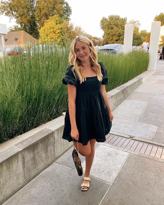 Black dress Short Prom Dress Homecoming Dress