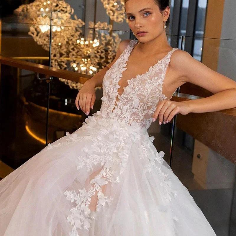 Appliques Wedding Dresses For Women Sexy Backless V-neck Bridal Gown Spaghetti Strap Elegant Bohemian Princess Dress (ZD13390)