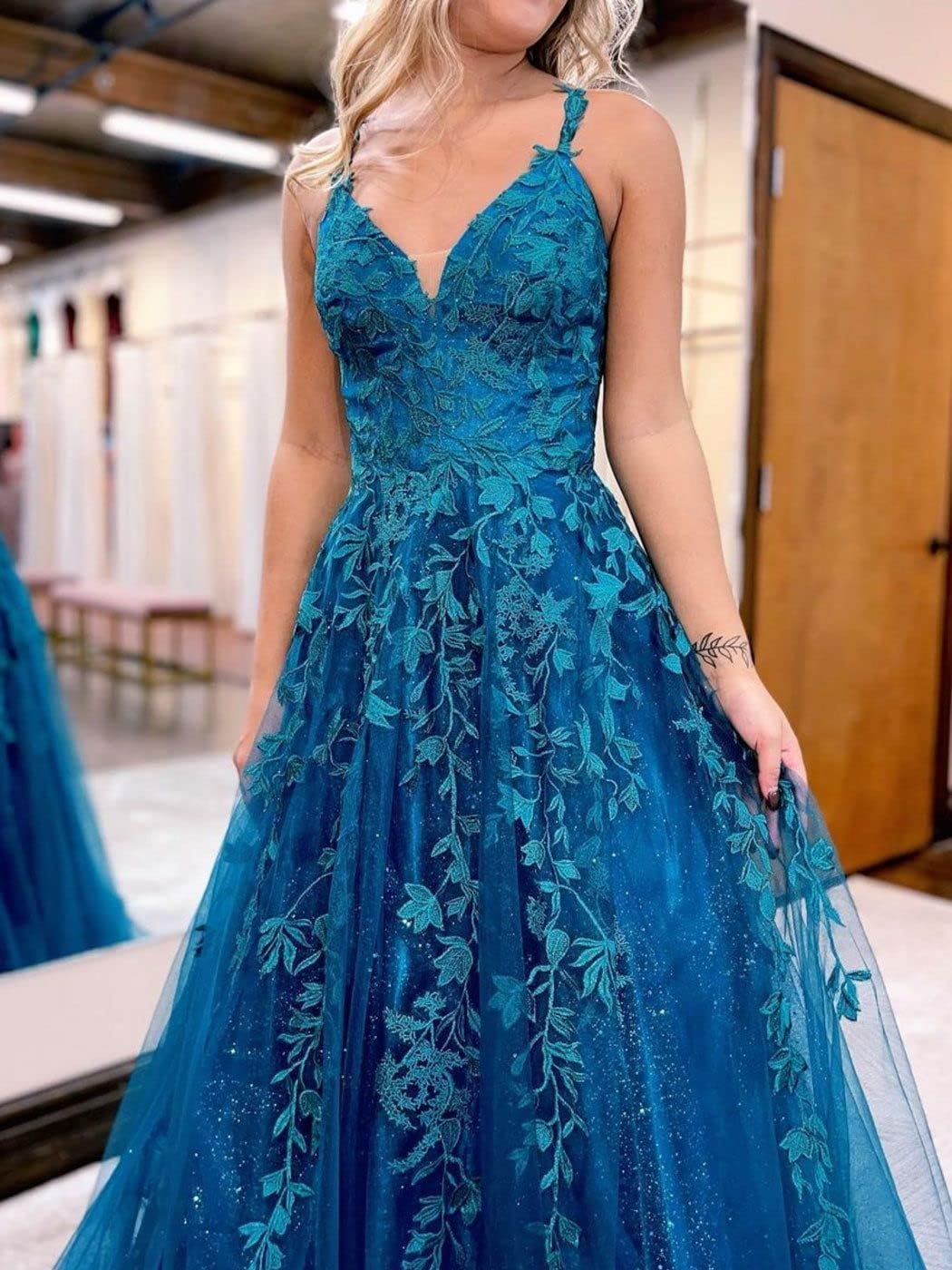 Floral Lace Glitter Tulle Prom Dress Long Ball Gown V Neck Formal Evening Dress Maxi Party Gown - View 5 | VelvetHem