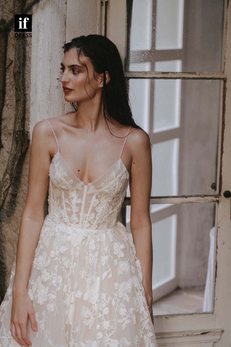 71171 - Romantic Spaghetti Straps V-Neck Lace Appliques Bohemian Wedding Gown