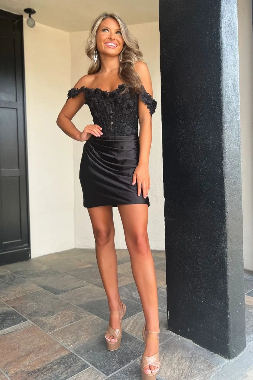 Gorgeous Sheath Off the Shoulder Black Short Homecoming Dress with Appliques - FashionDia