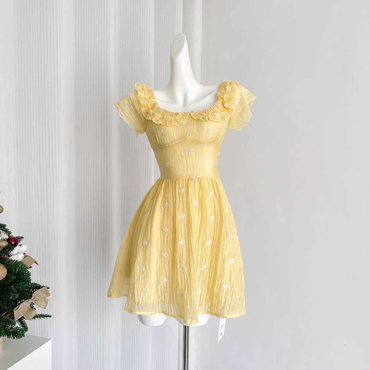 Cute A-Line Scoop Short Sleeves Yellow Floral Holiday Dresses Beach Dress Birthday Outfits - View 2 | FashionDia