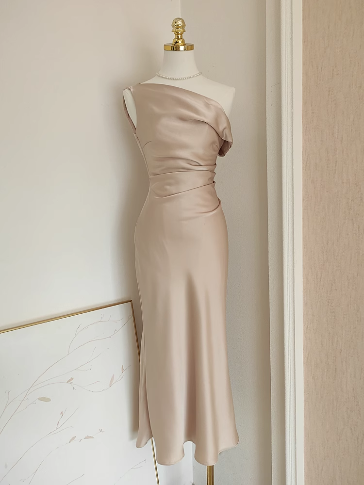 Sexy Sheath Boat Sleeveless Champagne Satin Party Dress Holiday Dresses - FashionDia