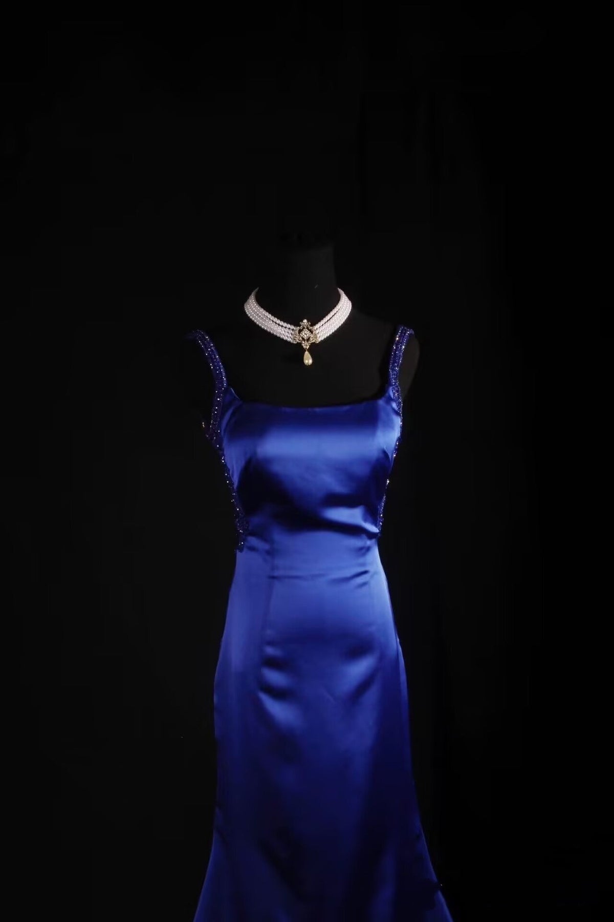 Elegant Backless Long Prom Dress Royal Blue Beaded Evening Dress J8048