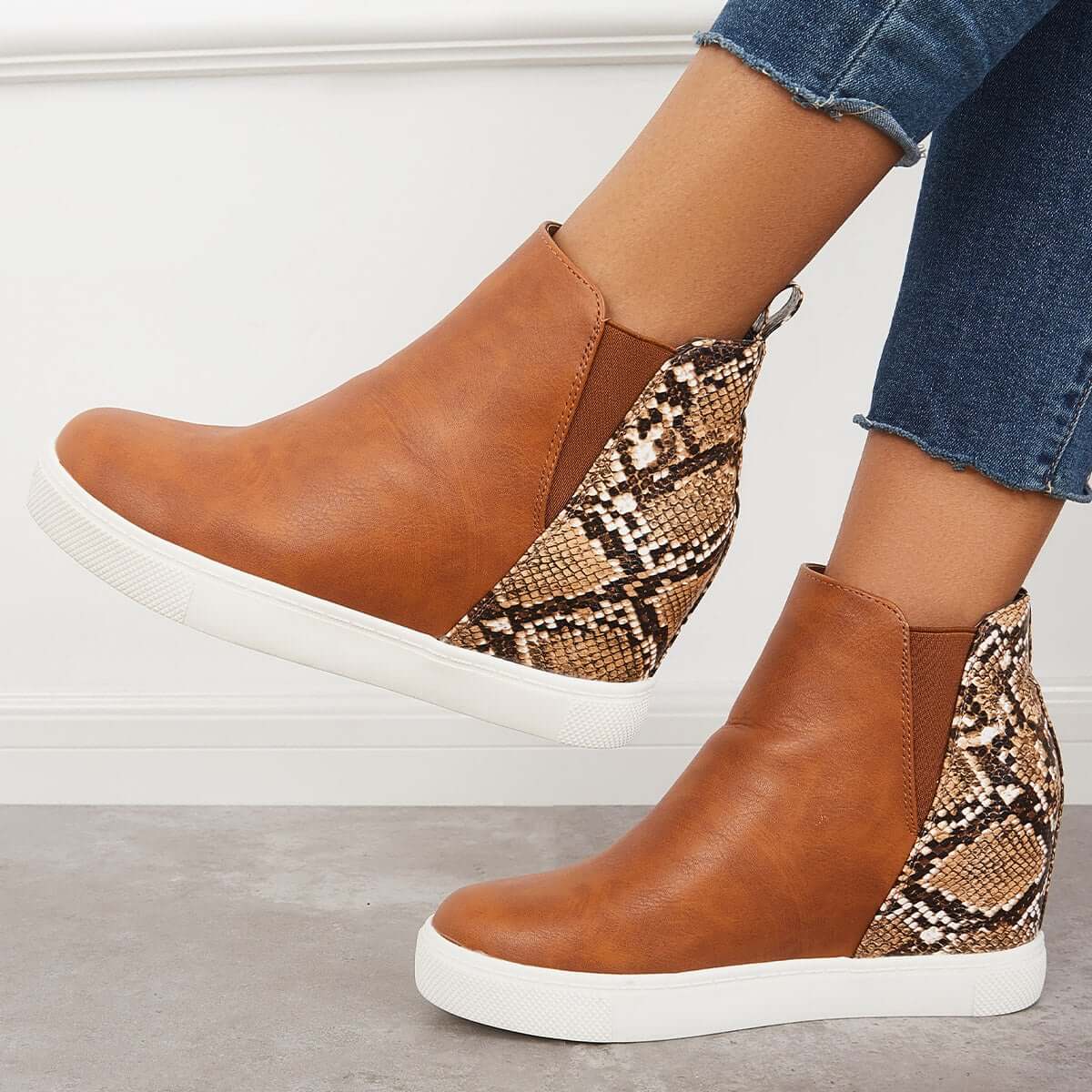 Chic Orthopedic Sneakers with Unique Design