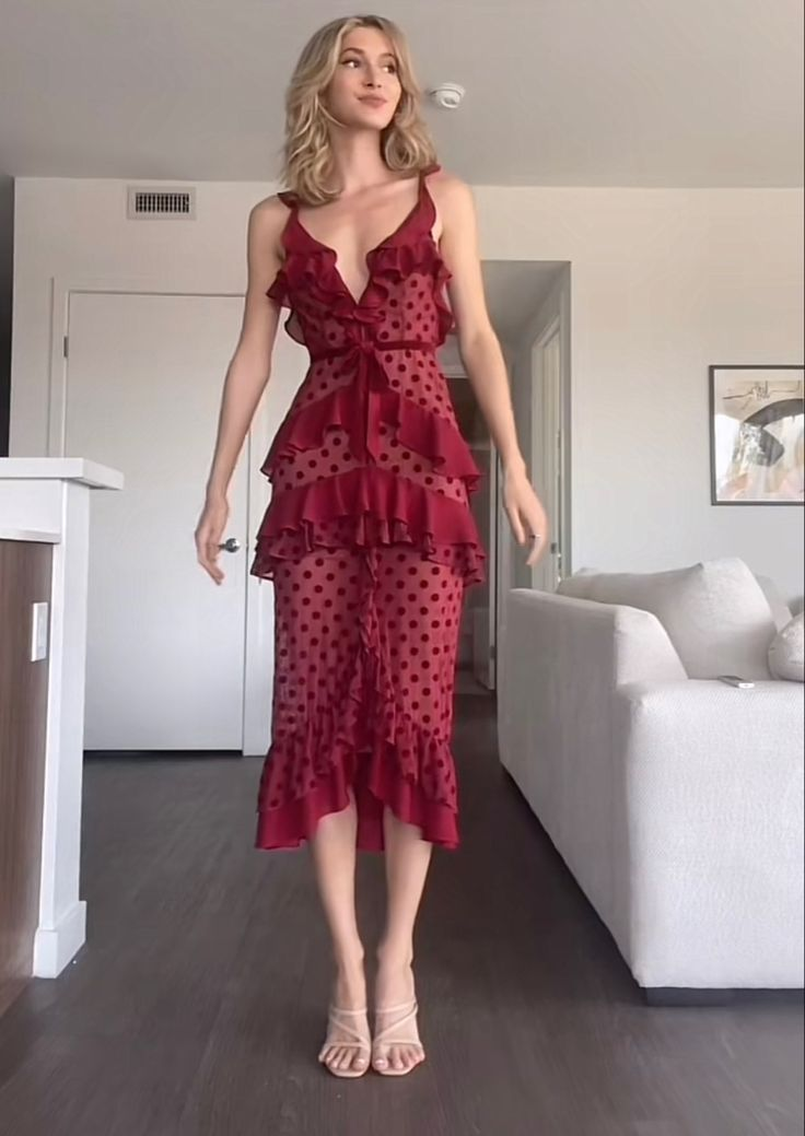 Vintage Straps Chiffon Tiered Burgundy Prom Dress Long Party Evening Gown - View 3 | FashionDia