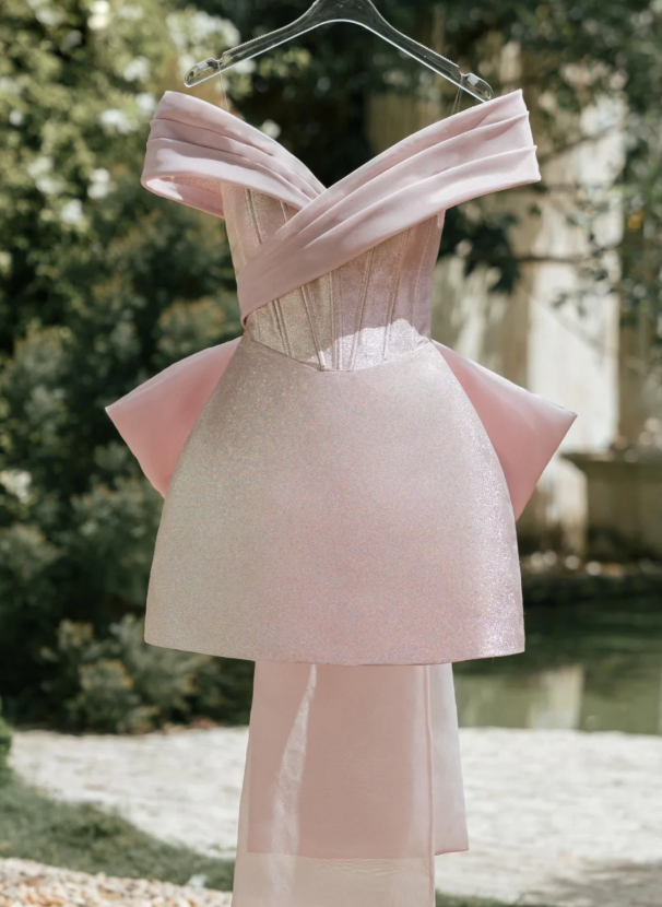 Cute Pink Off-the-Shoulder Short Birthday Outfits Homecoming Dress With Bow - FashionDia
