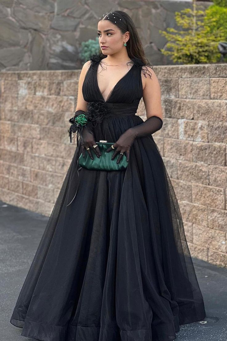 Backless Black Plunging V-Neck Tulle Long Prom Dress - FashionDia
