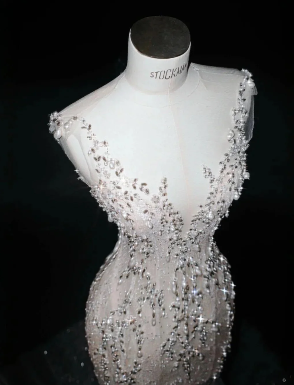 V Neck Beading Wedding Dress Ivory Sexy Wedding Gowns fg8671