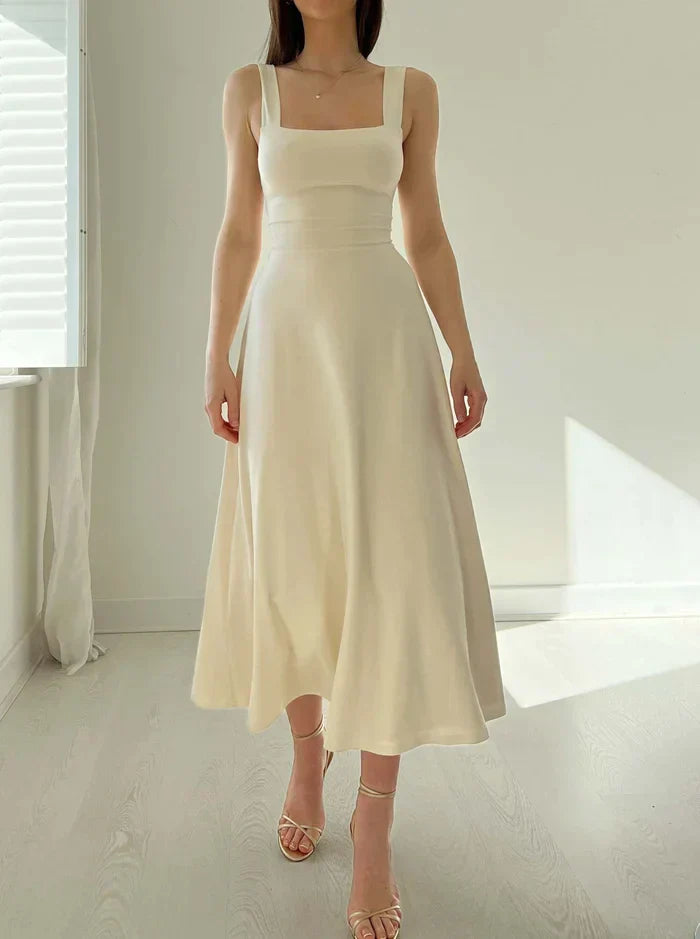 Mónica Statement Summer Dress with a Square Neckline Chic Silhouette Collection