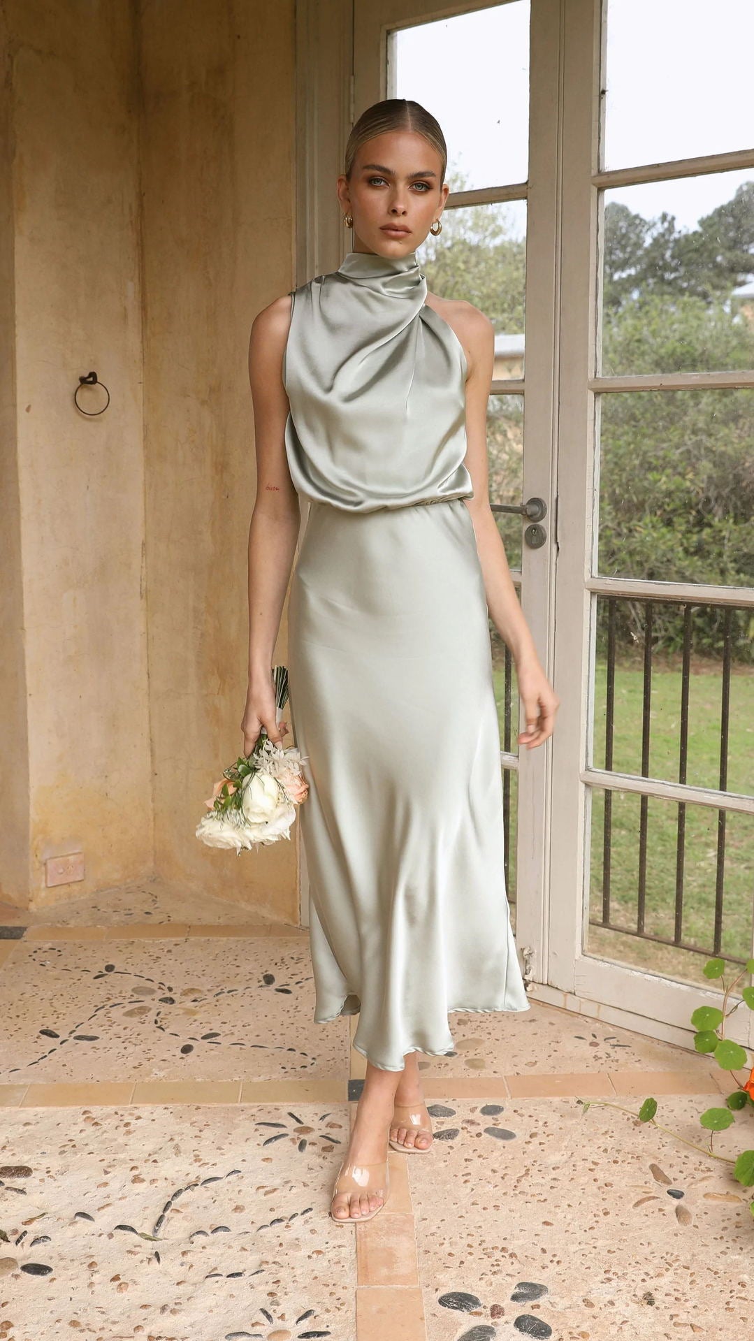 Elegant Sleeveless O-Neck Solid Maxi Evening Dress - View 9 | VelvetHem