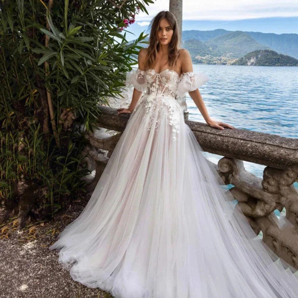 Beauteous Lace Appliques Wedding Dress Sweetheart Short Puffy Sleeves Bridal Gown Zipper Back Court Train Vestidos De Novia by payinti