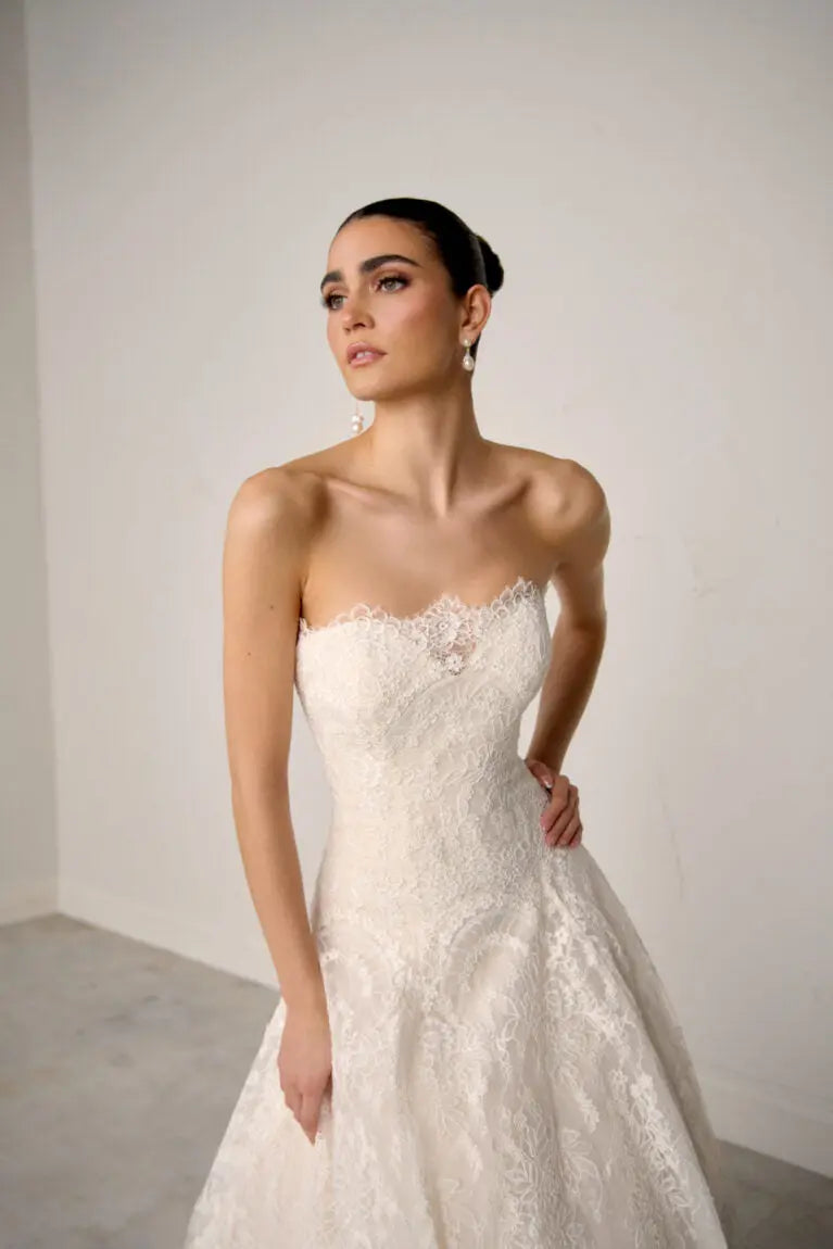 White Classic Eyelash Lace A Line Wedding Dress for Bride ZP208