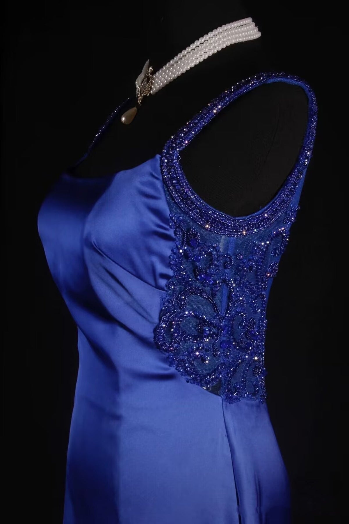 Elegant Backless Long Prom Dress Royal Blue Beaded Evening Dress J8048
