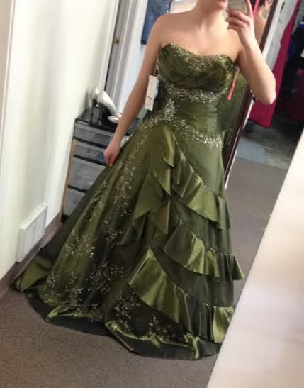 Vintage Strapless Olive Green Satin Lace Beaded Ball Gown Long Evening Dress