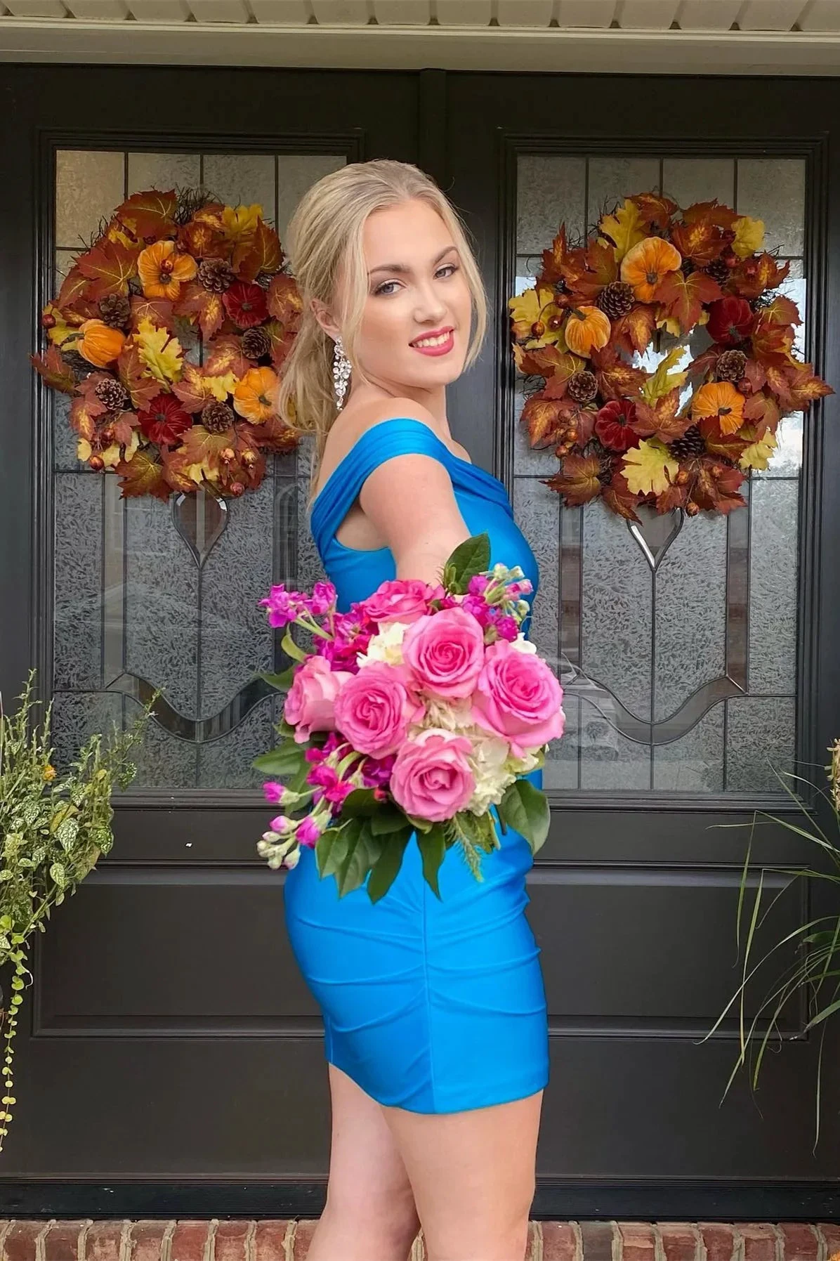 Simply Blue Off the Shoulder Bodycon Mini Homecoming Dress (ZD11751)