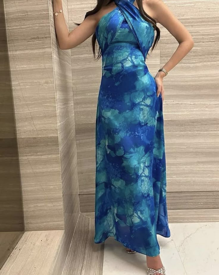 Unique Halter Chiffon Print Prom Evening Dress