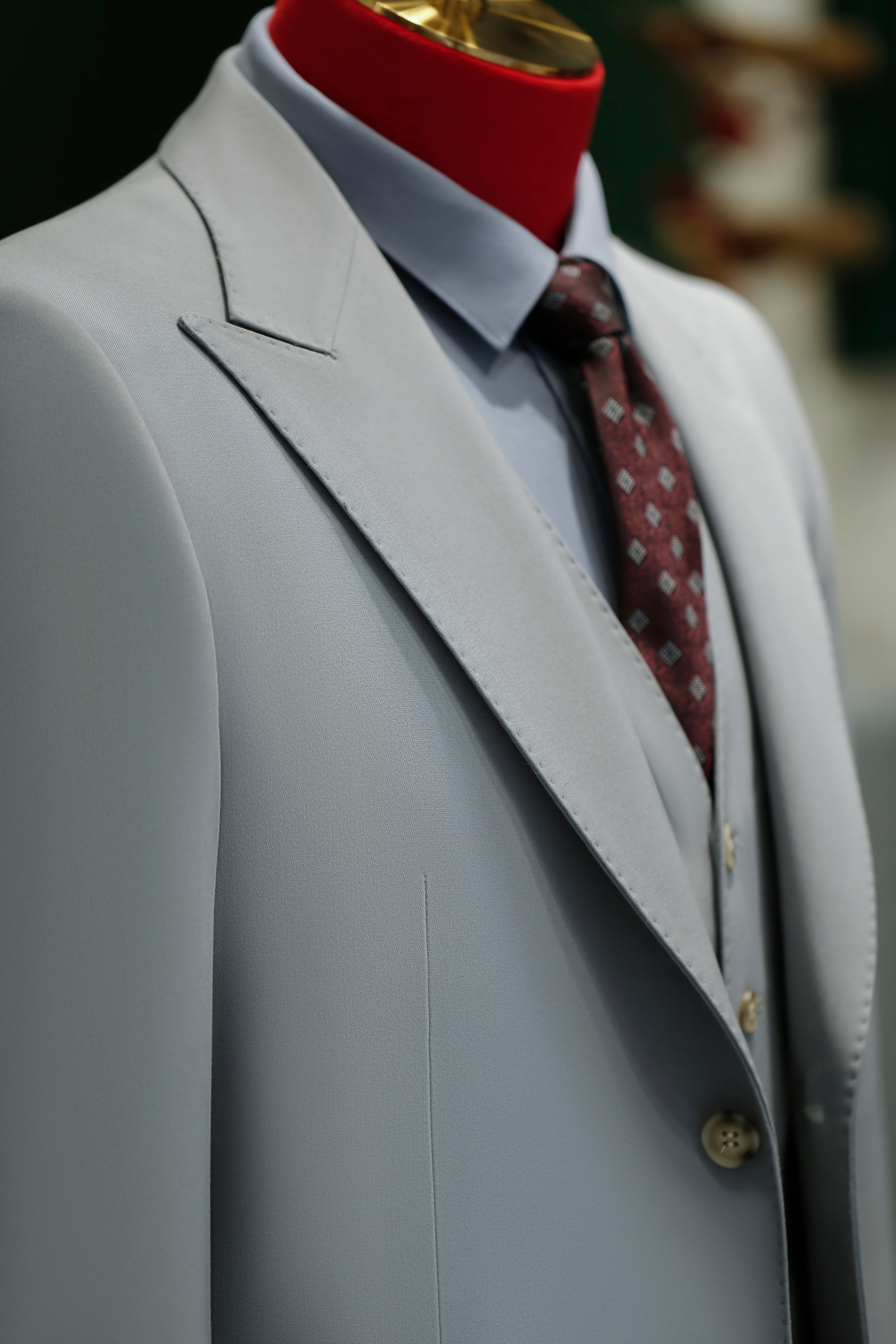 Light Grey Three Piece Wool Suit For Groom And Business Formal (ZD17094)