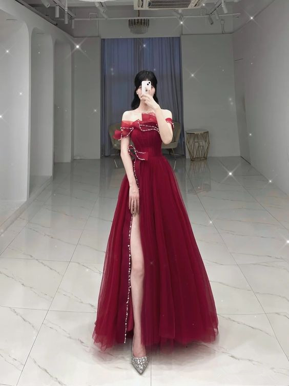 Charming Off-the-Shoulder A-Line Tulle Prom Dress - FashionDia