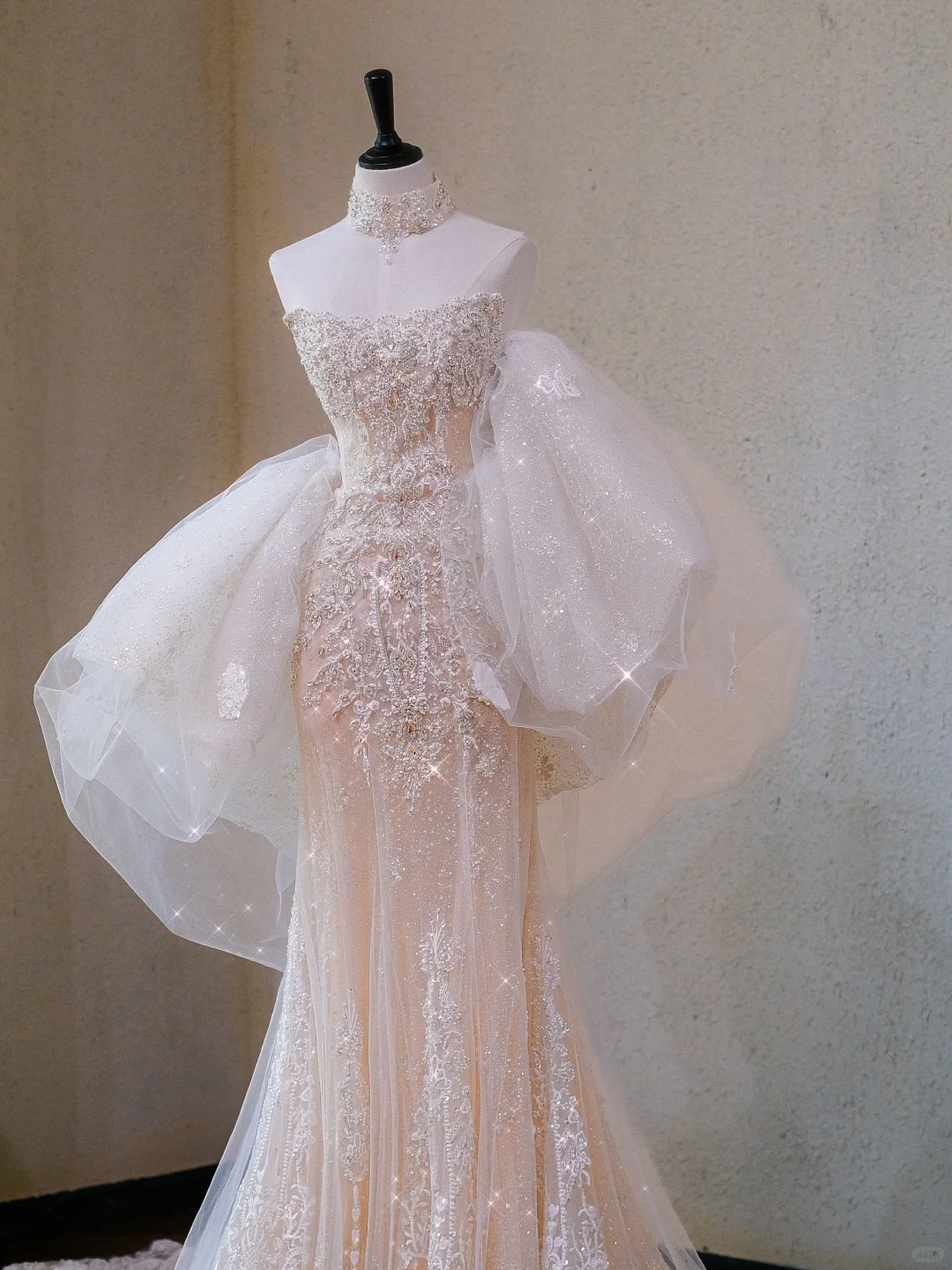 Classy Champagne Strapless Tulle Lace Appliques Mermaid Long Wedding Dress Bridal Dress