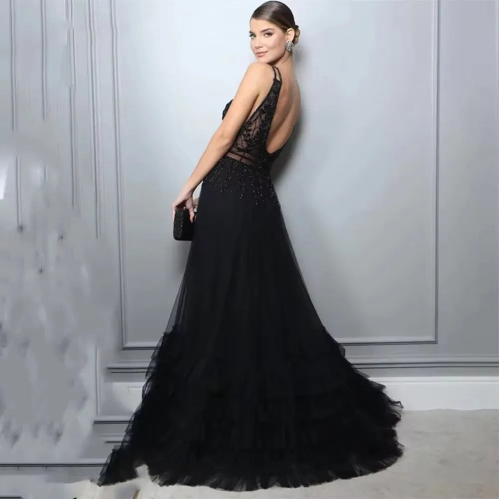 Black A Line Tulle Prom Dresses Deep V-Neck Spaghetti Strap Tiered Evening Gown Formal Women Occasion Party Dress