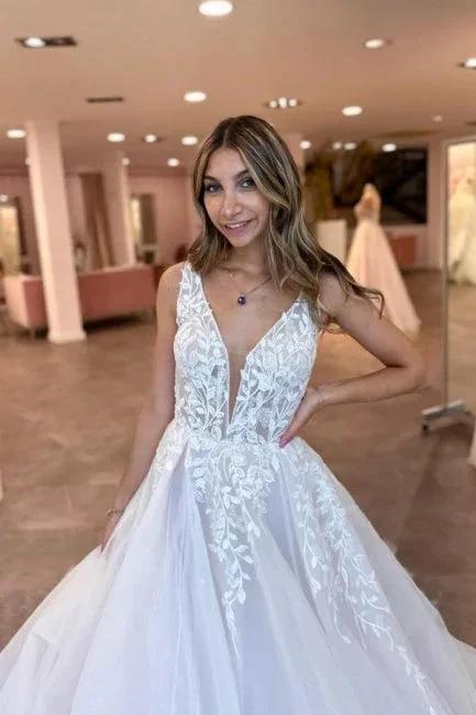 A-Line Tulle V-Neck Floor-Length Sleeveless Charming Wedding Dresses with Appliques (ZD15747)