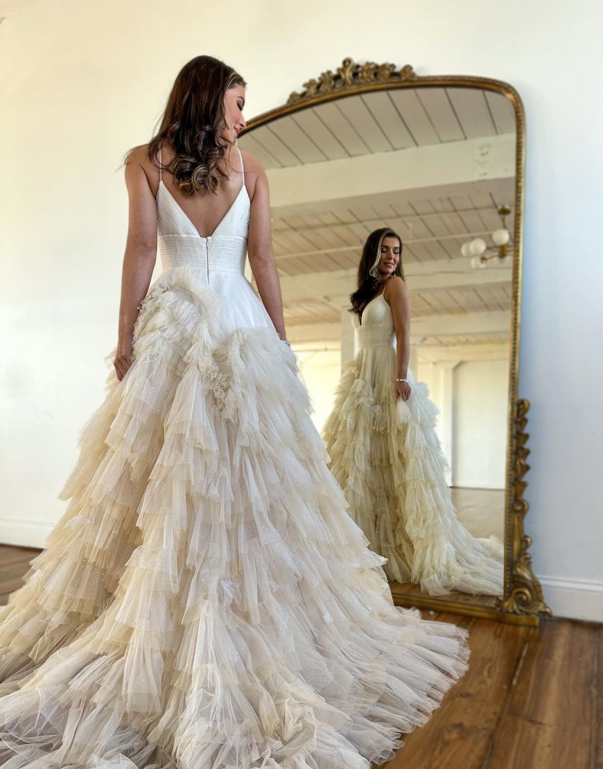A-Line V-Neck Spaghetti Straps Long Tiered Tulle Prom Dress - View 2 | FashionDia