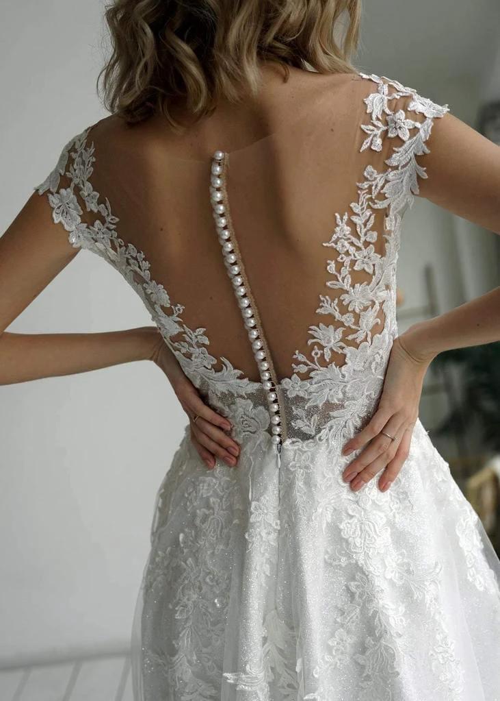 A-line Elegant Glitter fabric Sweetheart Wedding Dress With Appliques (ZD16231)