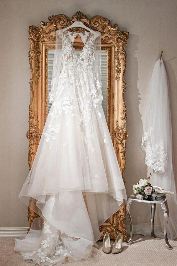A-line V Neck Long Sleeves Ivory Tulle Wedding Dresses Bridal Gowns (ZD16226)