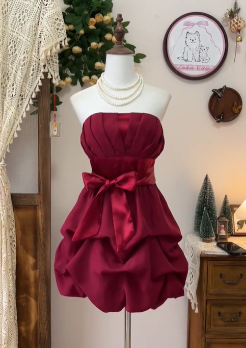 Vintage Burgundy Satin Pleated A-Line Cocktail Dress Strapless Grade Homecoming Dress Birthday Outfits - View 2 | FashionDia