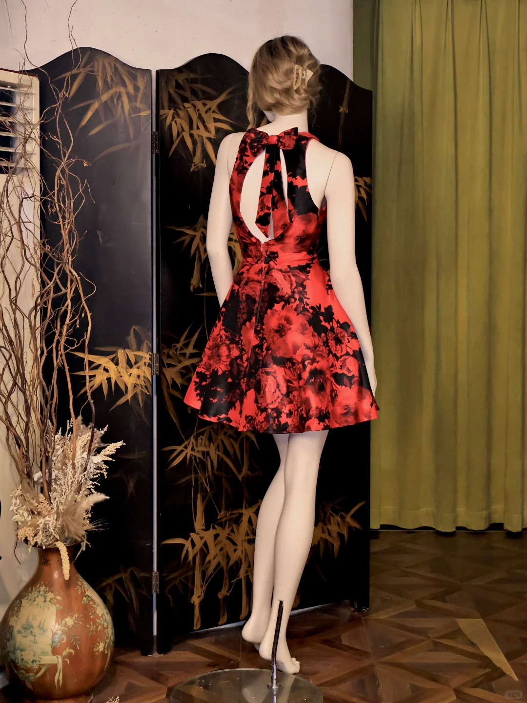 Vintage V-Neck Red Satin Print Floral A-Line Birthday Party Dress Bow Backless Formal Homecoming Dress - View 4 | FashionDia